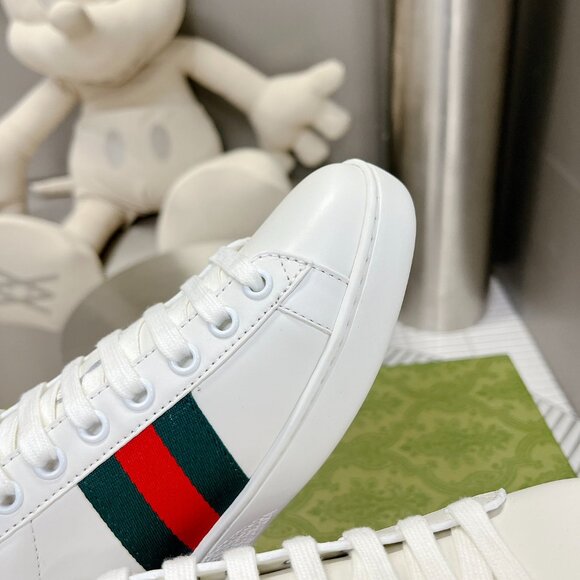 Gucci Ace Bee Embroidered White Leather Sneakers - Picture 4 of 6
